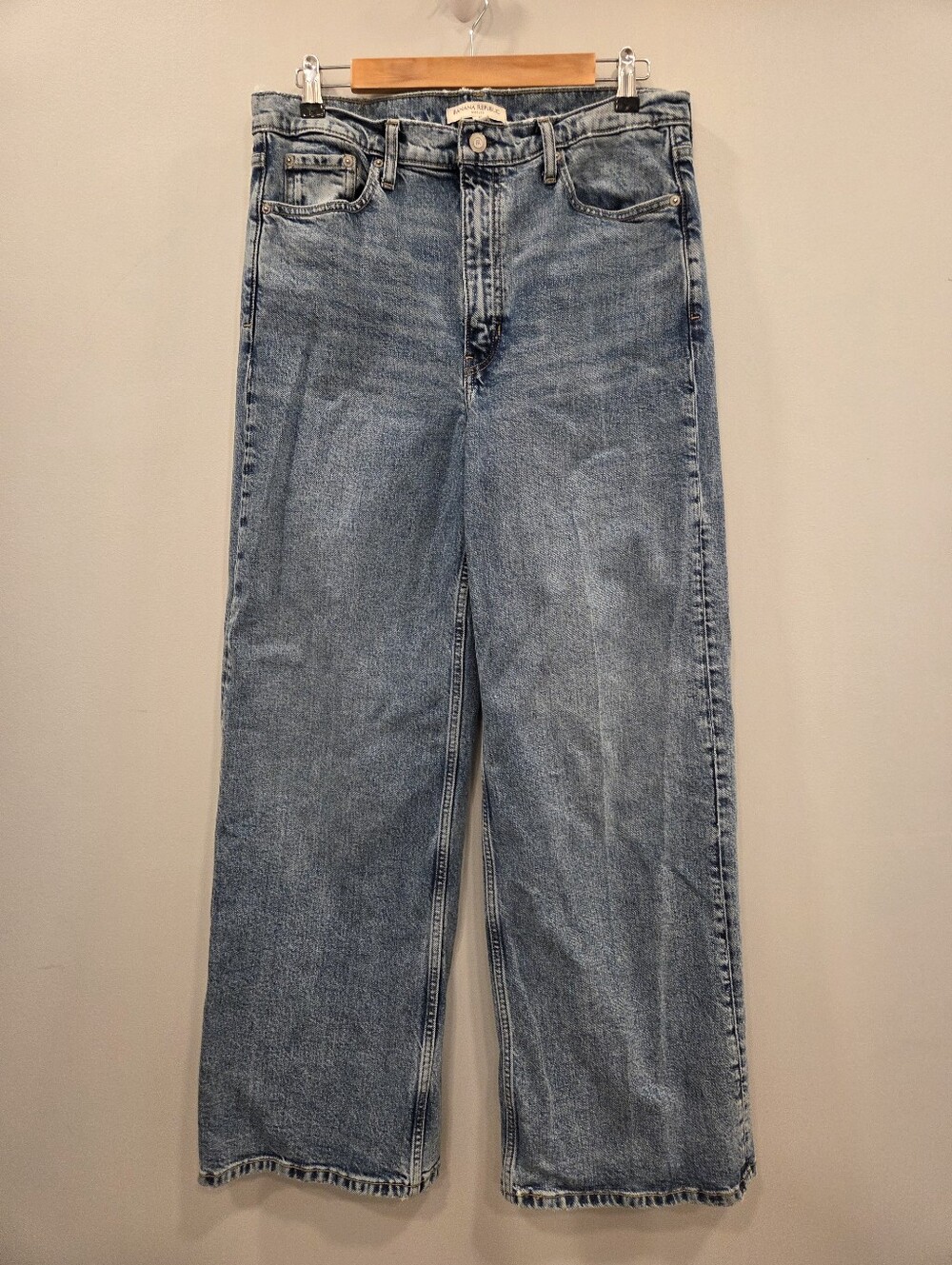 Banana Republic High-rise Wide-Leg Jeans Size 31